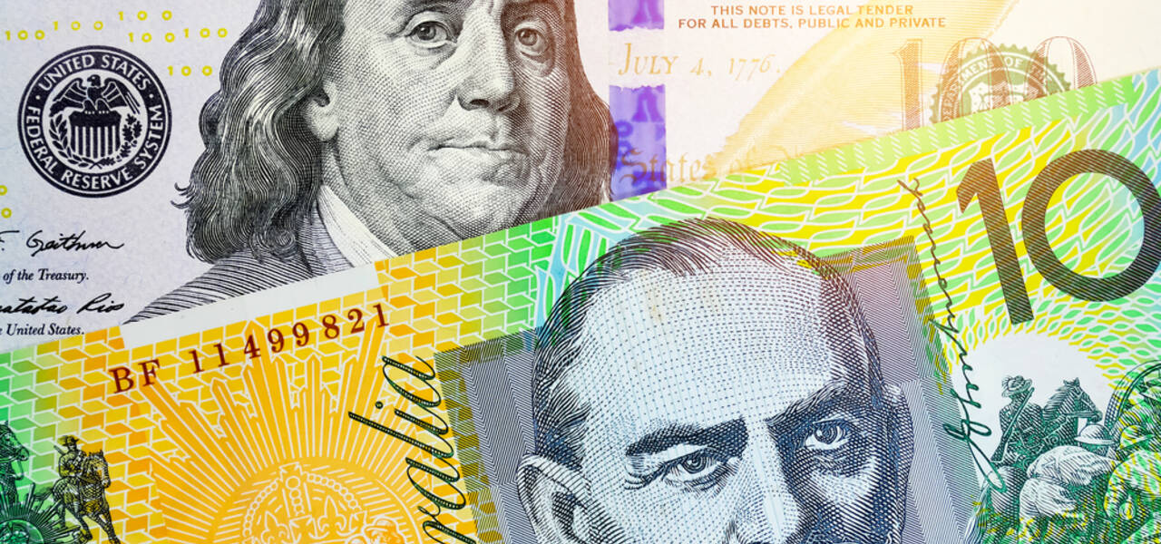 How to trade AUD/USD? 