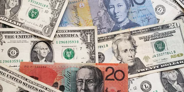 AUD/USD returned down